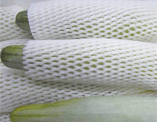 云南水果網(wǎng)套的具體特點(diǎn)：重量輕，有一定堅(jiān)固性